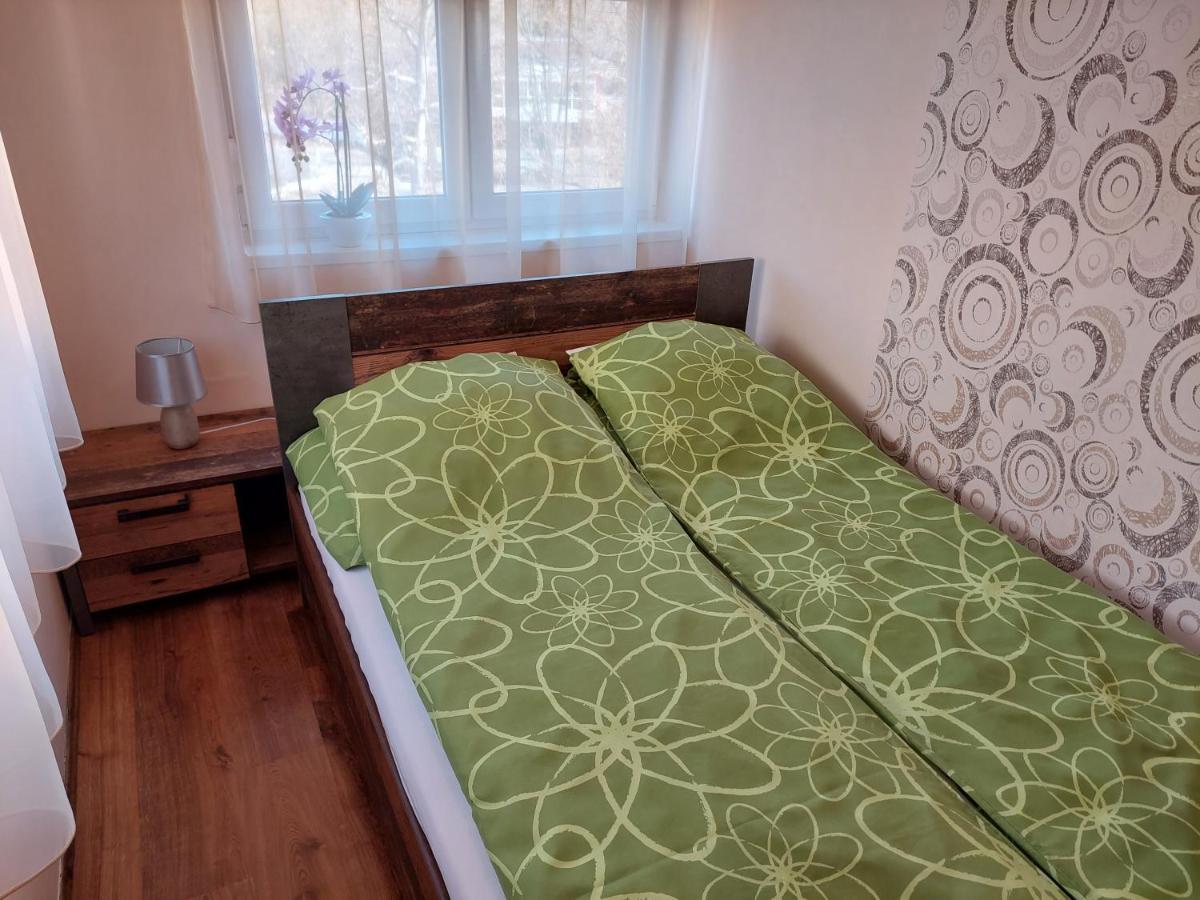 Samuci Apartman Hajdúszoboszló Esterno foto