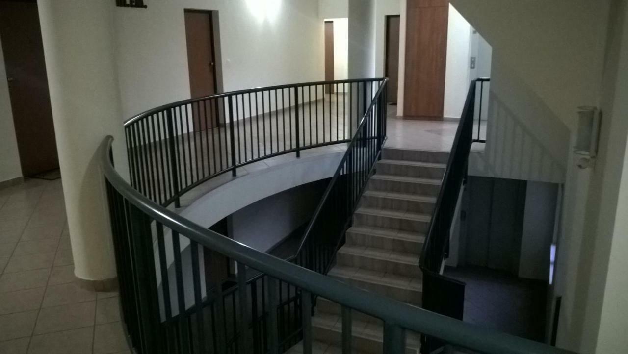 Samuci Apartman Hajdúszoboszló Esterno foto