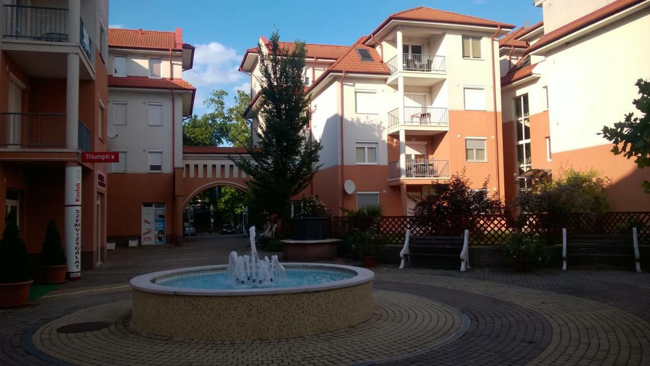 Samuci Apartman Hajdúszoboszló Esterno foto